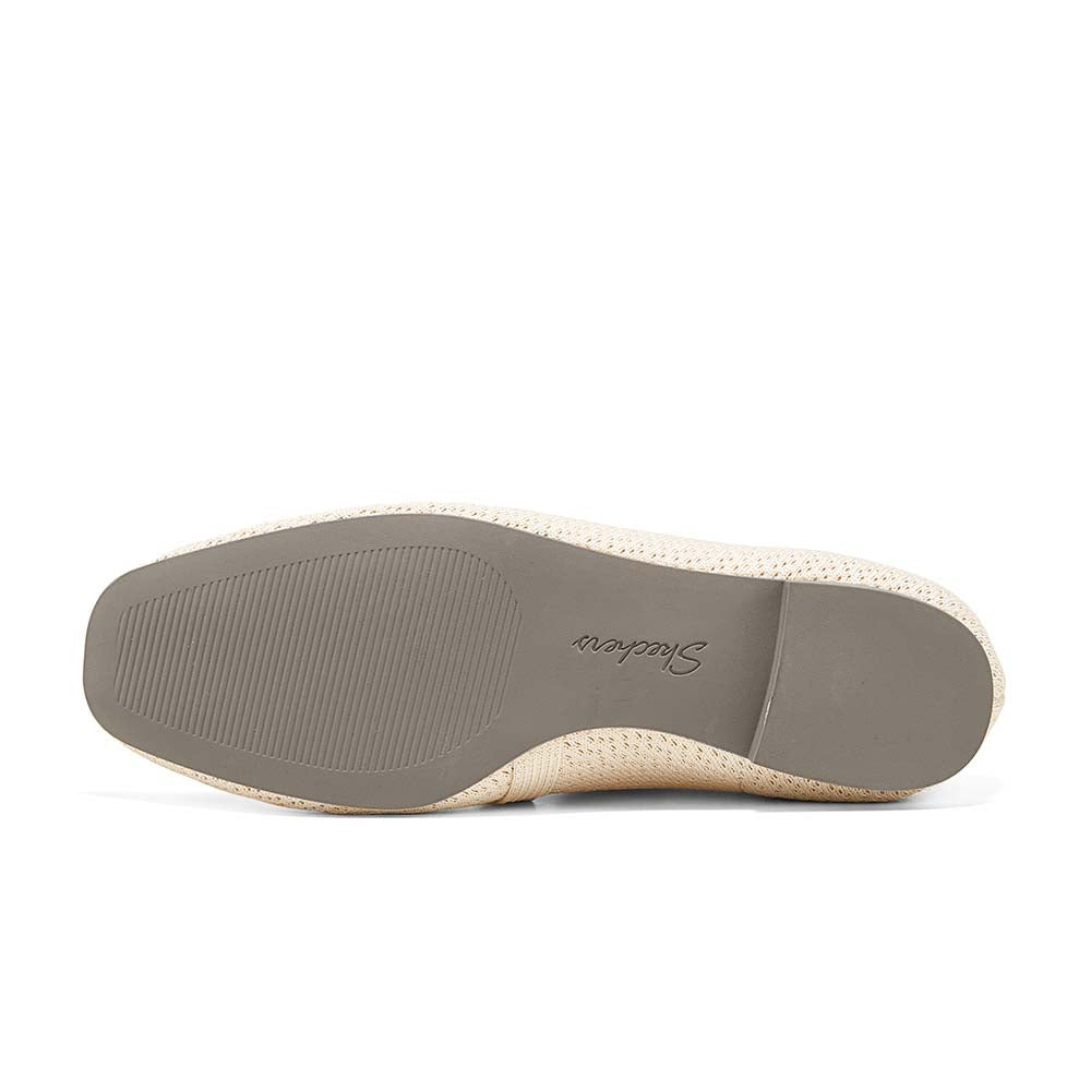 Modern Comfort Cleo Square - Lavish Love