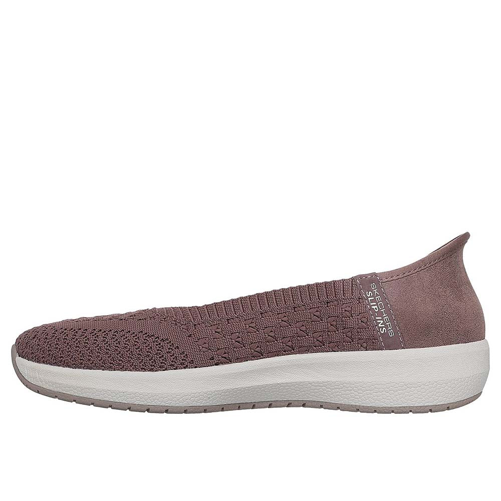 Slip-ins: Modern Comfort Cleo Swift - Awe-Inspiring