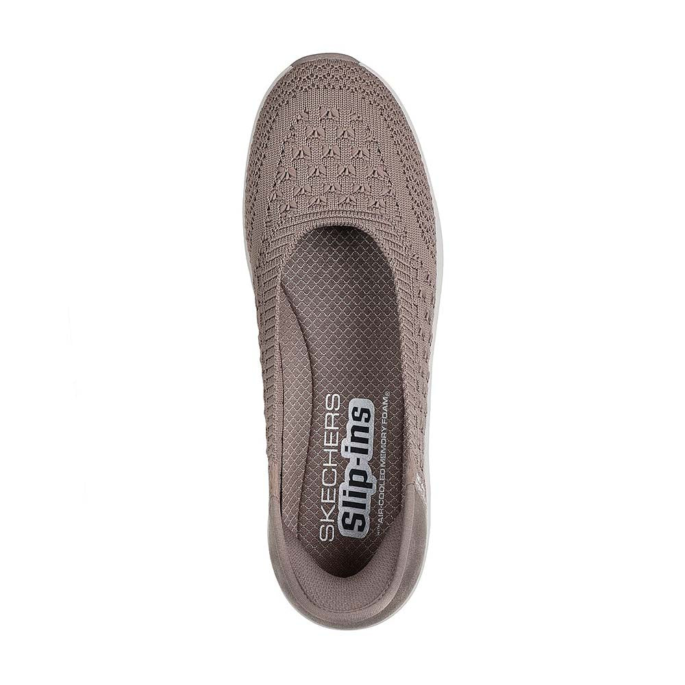 Slip-ins: Modern Comfort Cleo Swift - Awe-Inspiring