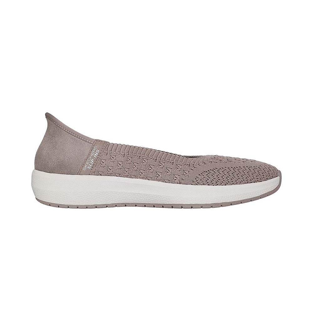 Slip-ins: Modern Comfort Cleo Swift - Awe-Inspiring