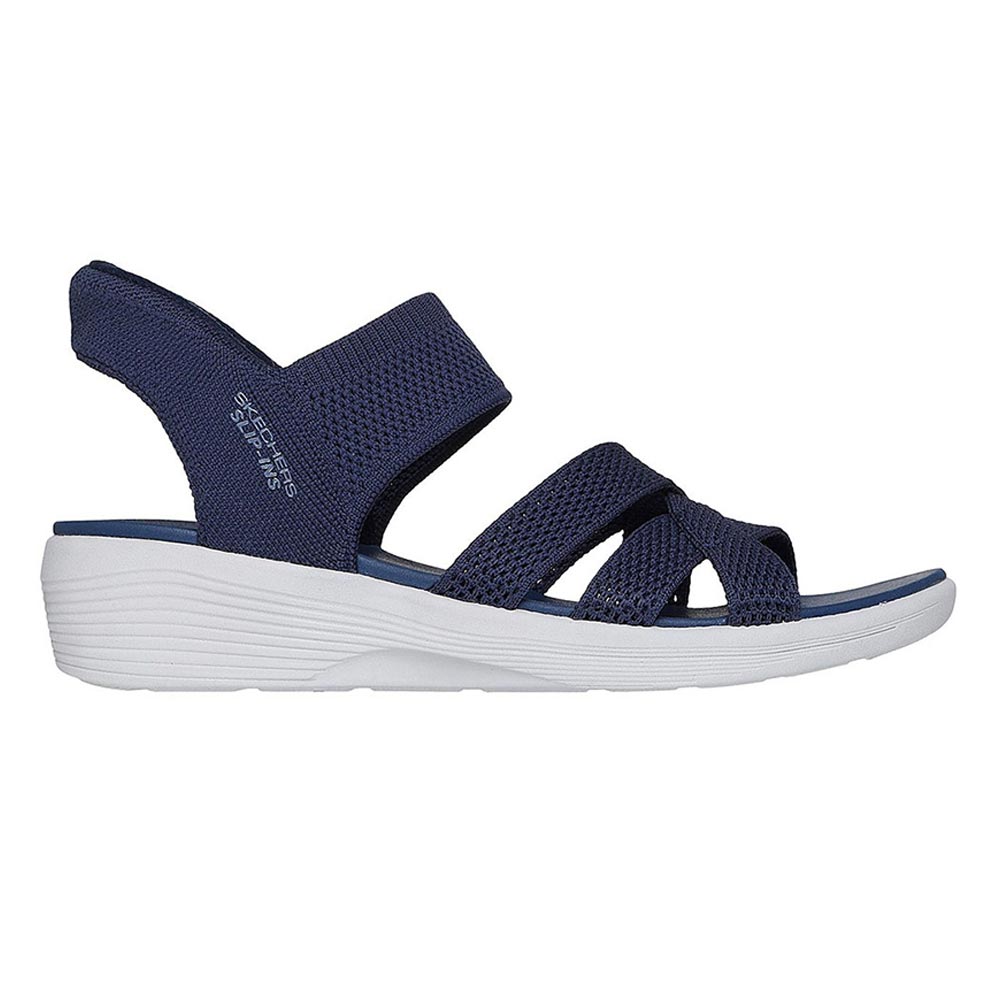 Slip-ins: Modern Comfort Arya - Cooling Off
