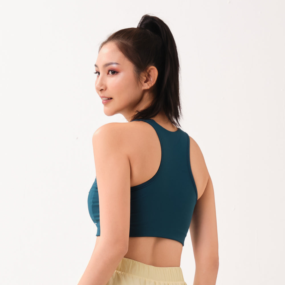Walking: Performance Sports Bra